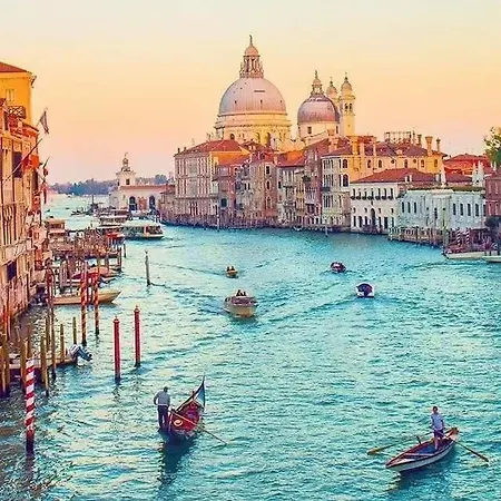 静轩双床间 בית אירוח *